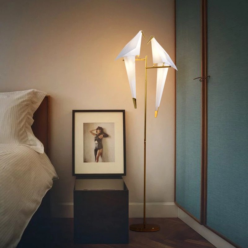 Origami Bird Table Lamp with Magnetic Metal Stand