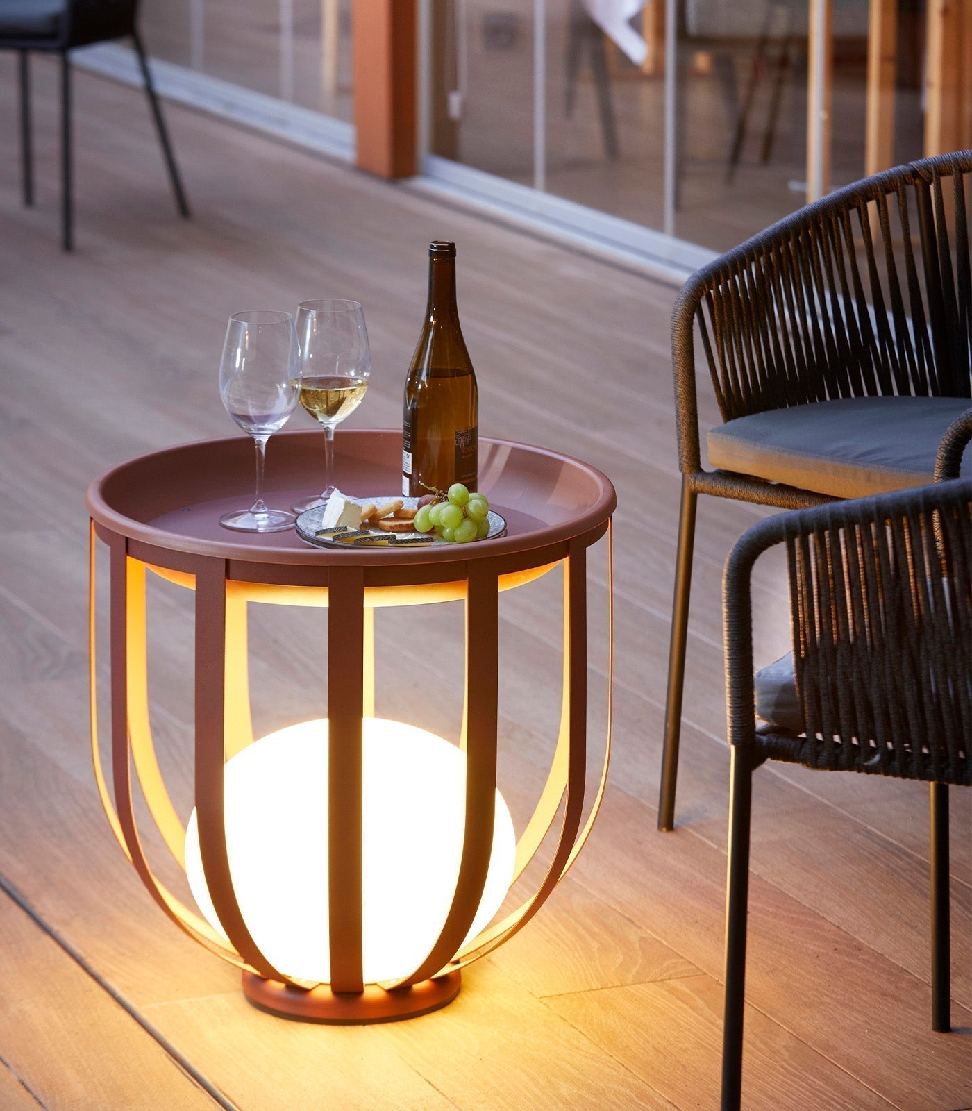 Round Outdoor Planter Lamp Table With Metal Frame